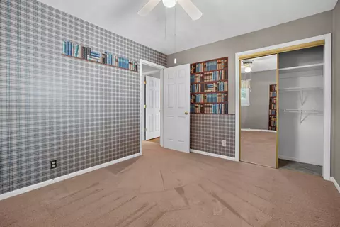Bedroom - 302 Belview Ave, Normal, IL 61761 photo 8 of 8