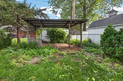 Exterior - 302 Belview Ave, Normal, IL 61761 photo 10 of 12