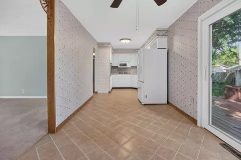 Entry Way - 302 Belview Ave, Normal, IL 61761 photo 1 of 2