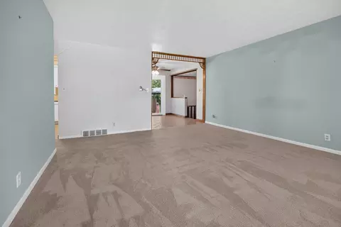 Living - 302 Belview Ave, Normal, IL 61761 photo 3 of 7