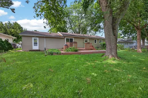 Exterior - 302 Belview Ave, Normal, IL 61761 photo 9 of 12
