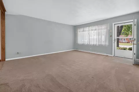 Living - 302 Belview Ave, Normal, IL 61761 photo 6 of 7