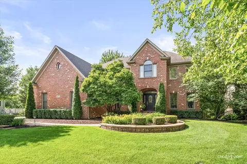 4823 Sebastian Ct, Naperville, IL 60564