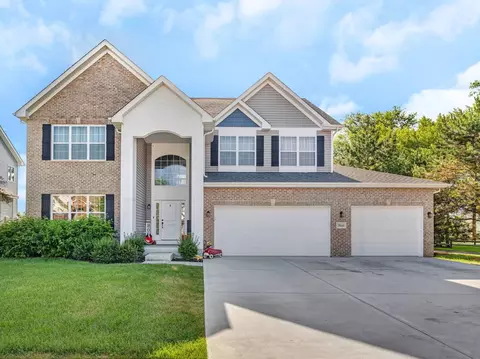 26449 S Waterford Trl, Channahon, IL 60410