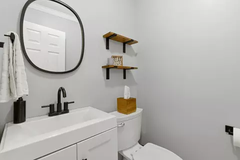 Bath - 404 Dover Dr, Roselle, IL 60172 photo 1 of 2