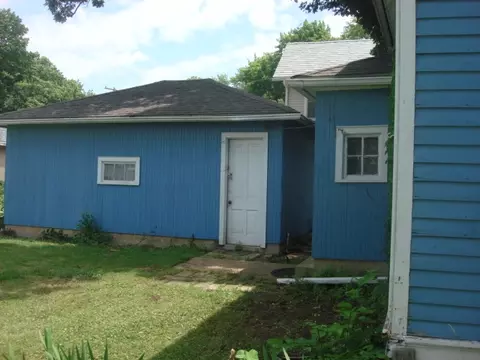 Exterior - 424 E Main St E, Ottawa, IL 61350 photo 6 of 9