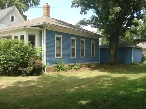 Exterior - 424 E Main St E, Ottawa, IL 61350 photo 2 of 9