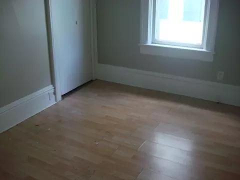 Bedroom - 424 E Main St E, Ottawa, IL 61350 photo 1 of 2
