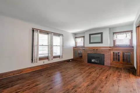 Living - 104 E 4th St, Gridley, IL 61744 photo 3 of 3
