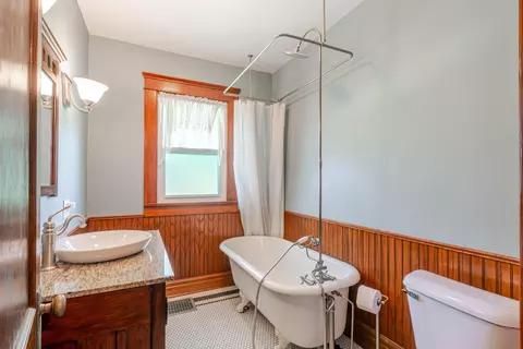 Bath - 104 E 4th St, Gridley, IL 61744 photo 1 of 1