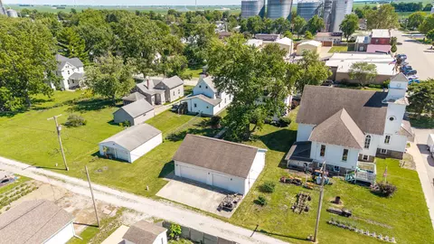 View/Area - 104 E 4th St, Gridley, IL 61744 photo 3 of 4
