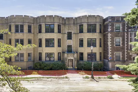 Exterior - 1324 Central St #1E, Evanston, IL 60201 photo 3 of 3