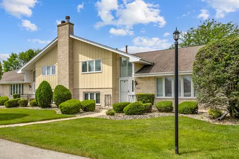 18116 John Charles Dr, Orland Park, IL 60467