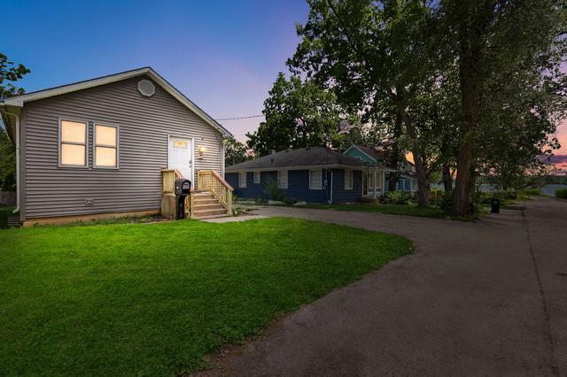 125 Burton St, Grayslake, IL 60030