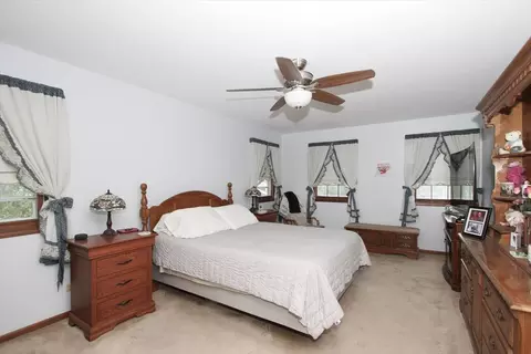 Other - 619 Yardley Ln, Hoffman Estates, IL 60192 photo 3 of 5