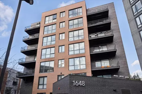 1648 W Division St #602, Chicago, IL 60622