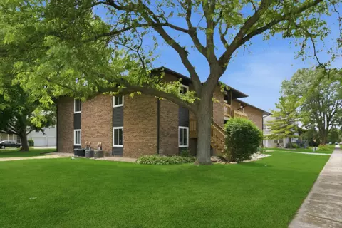 19403 Oakwood Ave #19403, Country Club Hills, IL 60478