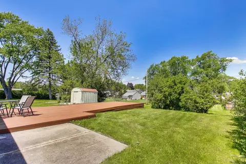 Exterior - 420 Bode Rd, Hoffman Estates, IL 60169 photo 8 of 8