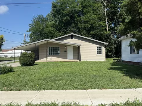 409 S Webster St, Harrisburg, IL 62946