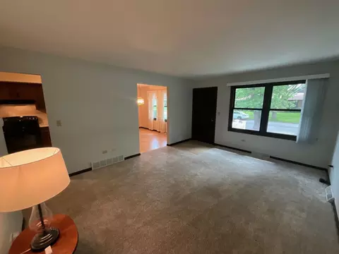 Living - 69 Devonshire Cir, Elgin, IL 60123 photo 3 of 3
