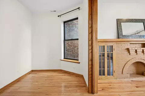 Living - 6137 S Kimbark Ave #3, Chicago, IL 60637 photo 5 of 6