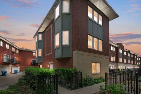 2403 W 32nd Pl, Chicago, IL 60608
