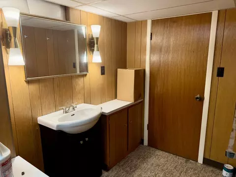 Bath - 1515 7th St, Peru, IL 61354 photo 3 of 3