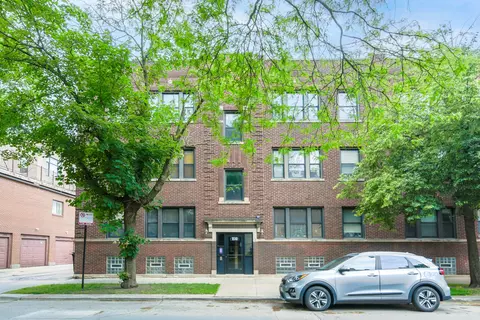 1510 W Roscoe St #3E, Chicago, IL 60657