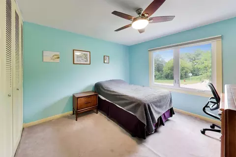 Bedroom - 3505 Winston Dr, Hoffman Estates, IL 60192 photo 3 of 3
