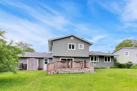 Exterior - 3505 Winston Dr, Hoffman Estates, IL 60192 photo 9 of 11