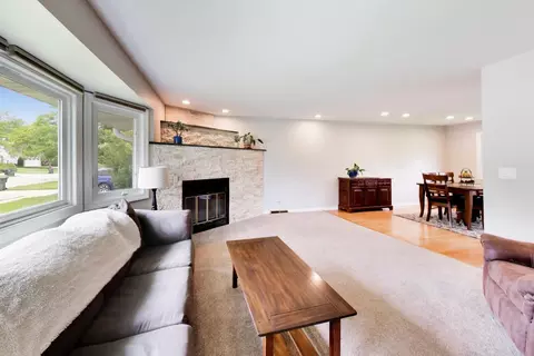 Living - 3505 Winston Dr, Hoffman Estates, IL 60192 photo 1 of 6