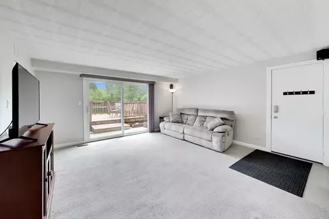 Living - 3505 Winston Dr, Hoffman Estates, IL 60192 photo 4 of 6