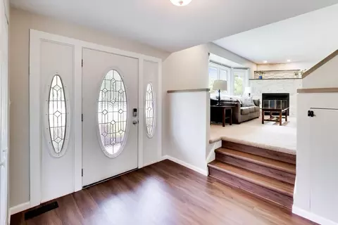Entry Way - 3505 Winston Dr, Hoffman Estates, IL 60192 photo 2 of 2