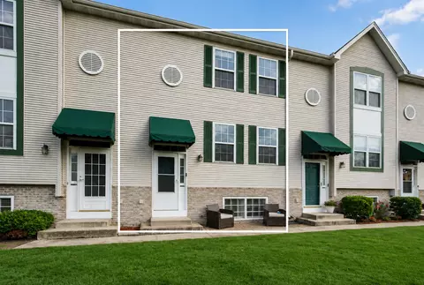 2112 Jasmine Dr, Crest Hill, IL 60403