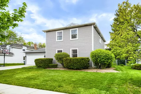 Exterior - 4491 Thornbark Dr, Hoffman Estates, IL 60192 photo 6 of 7