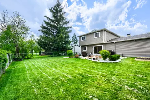 Other - 4491 Thornbark Dr, Hoffman Estates, IL 60192 photo 2 of 7
