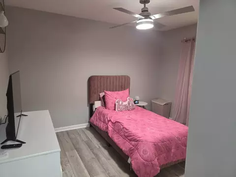 Bedroom - 1919 Fairfield Dr, Springfield, IL 62702 photo 3 of 3