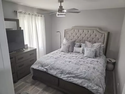 Bedroom - 1919 Fairfield Dr, Springfield, IL 62702 photo 1 of 3