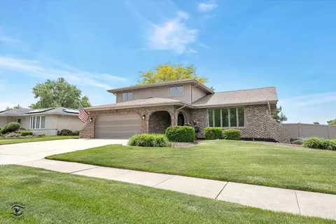 15102 Sunset Ridge Dr, Orland Park, IL 60462