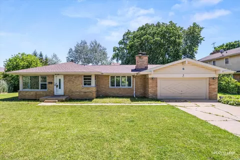 413 N Chestnut St, Palatine, IL 60067