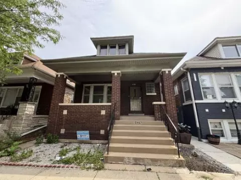 2647 W 69th St, Chicago, IL 60629