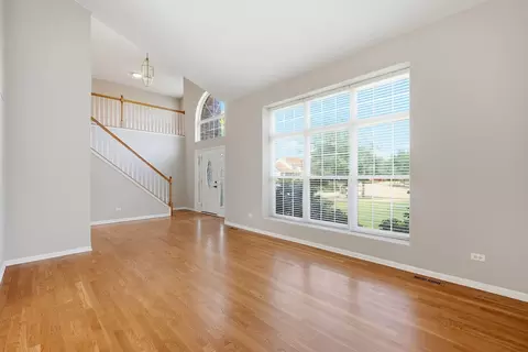 Living - 7419 Atkinson Cir, Plainfield, IL 60586 photo 2 of 6