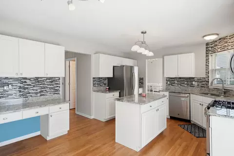 Kitchen - 7419 Atkinson Cir, Plainfield, IL 60586 photo 2 of 3