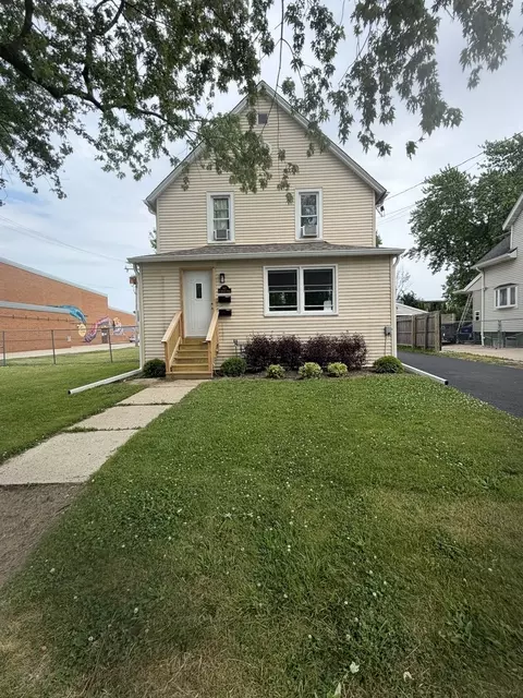 143 N Butrick St, Waukegan, IL 60085