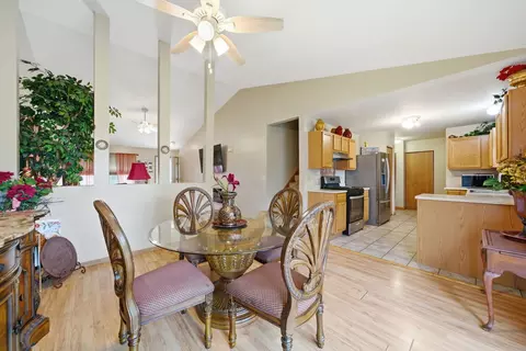 Dining - 1611 Lake Pointe Ct, Plainfield, IL 60586 photo 1 of 2