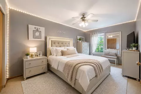 Bedroom - 1611 Lake Pointe Ct, Plainfield, IL 60586 photo 1 of 3