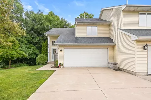 110 Sibley Dr, Minooka, IL 60447