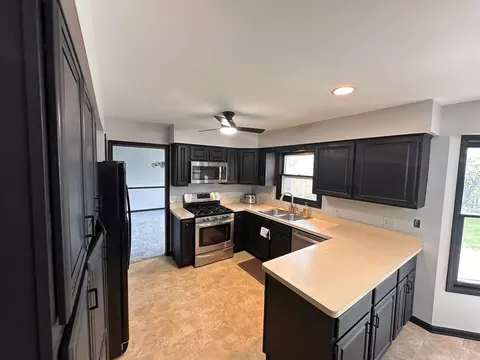 Kitchen - 1914 Howard St, Wheaton, IL 60187 photo 1 of 1