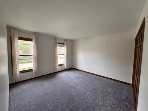 Bedroom - 1914 Howard St, Wheaton, IL 60187 photo 2 of 5