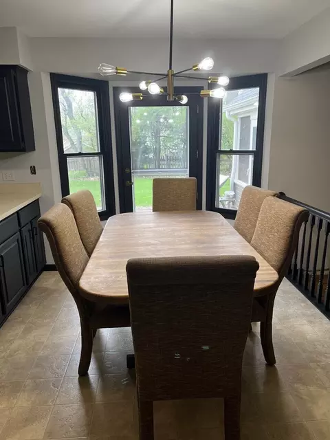 Dining - 1914 Howard St, Wheaton, IL 60187 photo 1 of 1